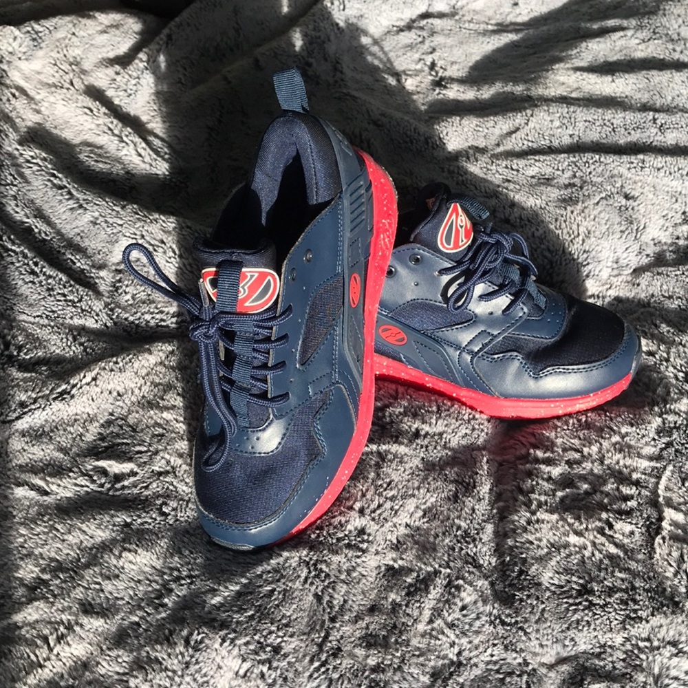 Heelys Navy Blue and Red boys shoes